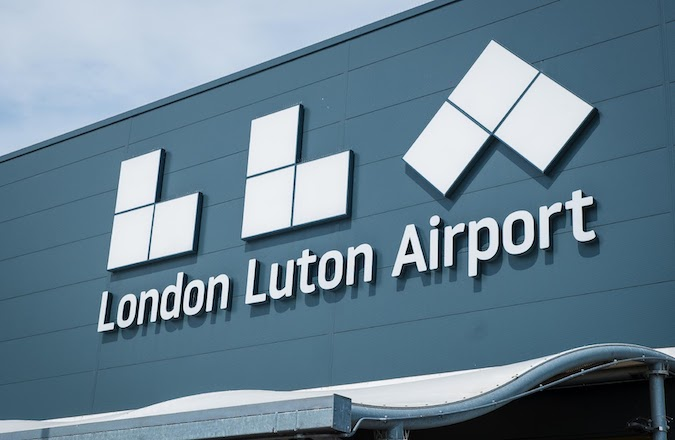 Seamless London Luton Airport Transfers – Day or Night