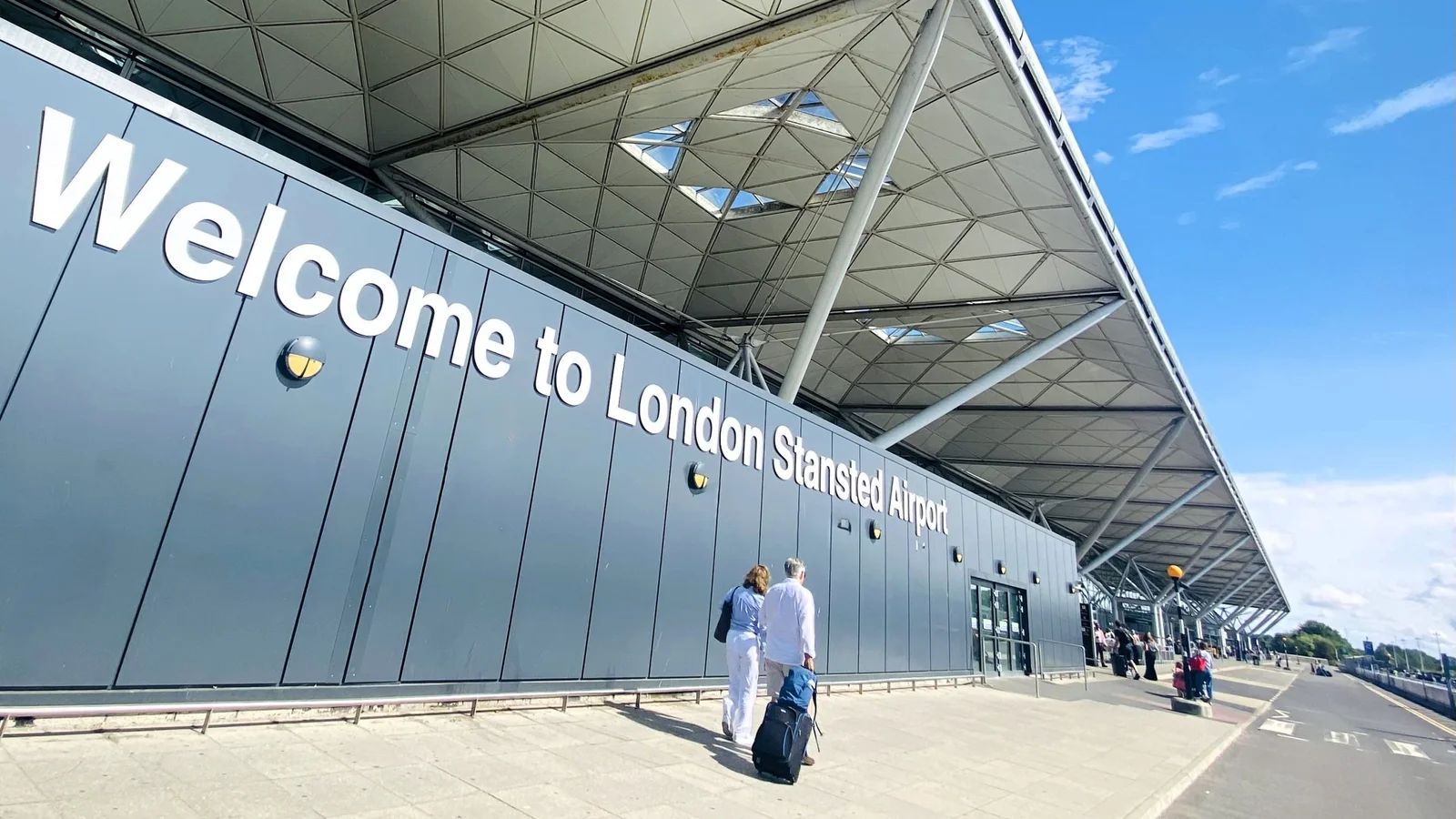 Comfortable Stansted Airport Pickups & Drop-offs